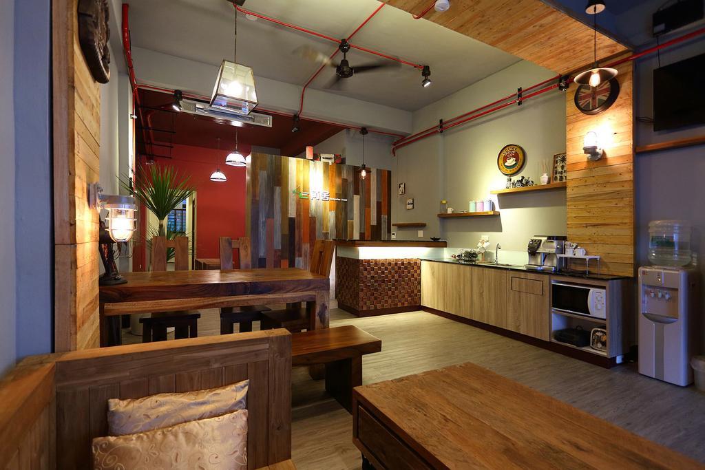 角舍背包客棧 -近火車站 Hostel Hualien City Exterior photo